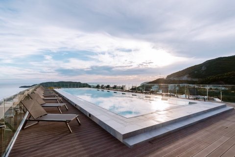 1 bedroom Apartment in Budva, Montenegro No. 104762 2