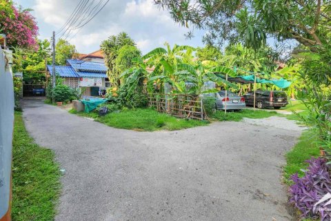 11 bedrooms Commercial property in Chiang Mai, Thailand No. 98065 1