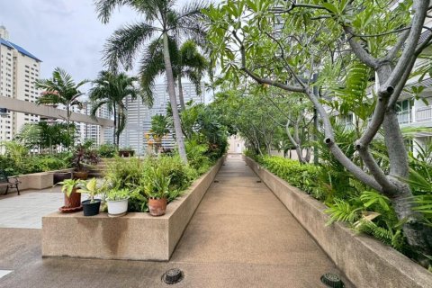 2 bedrooms Apartment in Bangkok, Thailand No. 96841 16