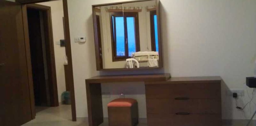 5 bedrooms House in Limassol, Cyprus No. 39641