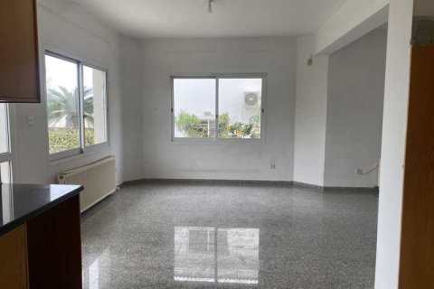 4 bedrooms House in Agios Athanasios, Cyprus No. 101221 14