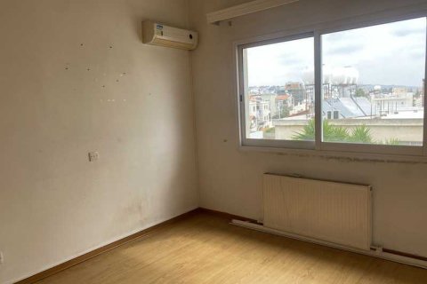 4 bedrooms House in Agios Athanasios, Cyprus No. 101221 9