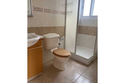 4 bedrooms House in Agios Athanasios, Cyprus No. 101221 7