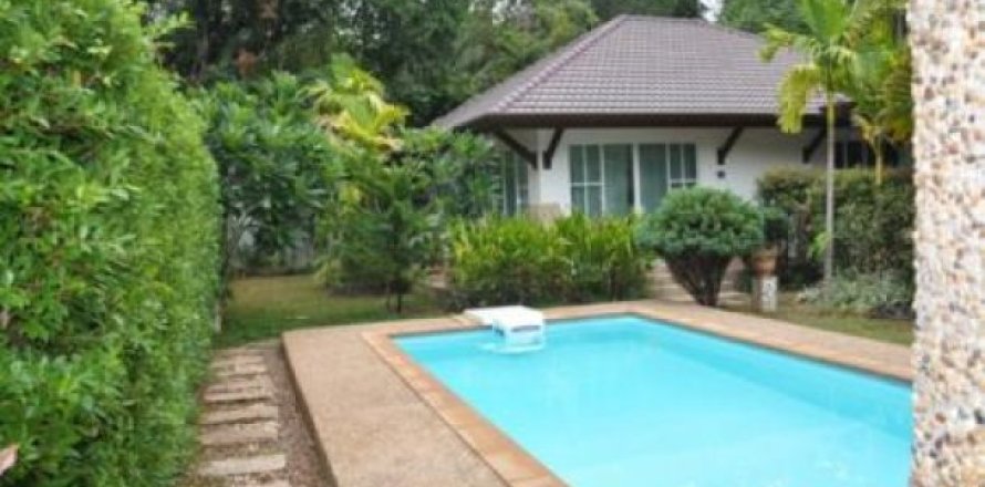 4 bedrooms Villa in Ko Lanta Yai, Thailand No. 96508