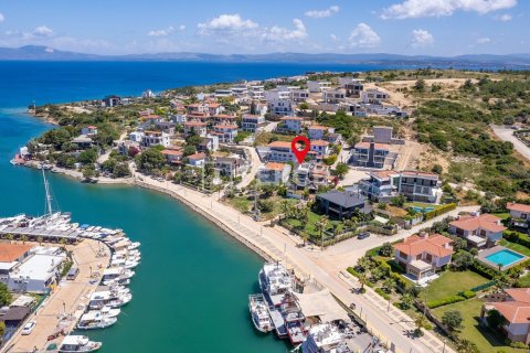 5 bedrooms Villa in Bich Dong, Vietnam No. 53802 30