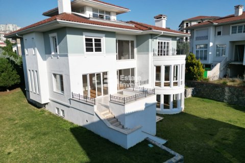 7 bedrooms Villa in Istanbul, Turkey No. 115235