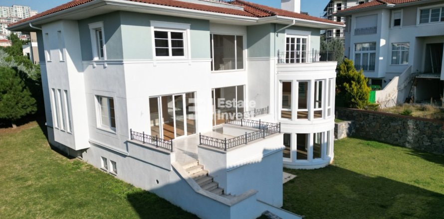 7 bedrooms Villa in Khanh Hoa, Vietnam No. 115235