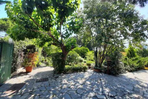 8 rooms House in Nea Makri, Greece No. 56921 17