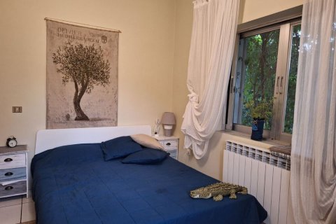 8 rooms House in Nea Makri, Greece No. 56921 29