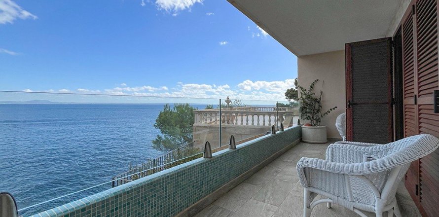 3 bedrooms Apartment on the Mallorca, Spain No. 117097