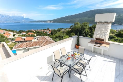 4 chambres House à Herceg Novi, Montenegro No. 104803 25