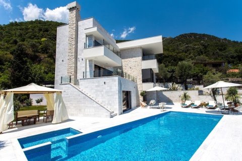 4 chambres House à Herceg Novi, Montenegro No. 104803 22