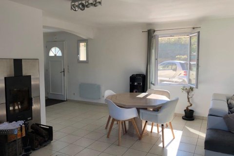 6 bedrooms Villa in Bouyon, France No. 69424 8