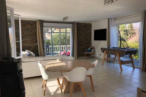 6 bedrooms Villa in Bouyon, France No. 69424 7