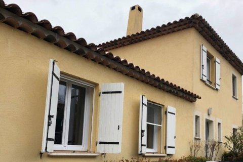 6 bedrooms Villa in Bouyon, France No. 69424 2