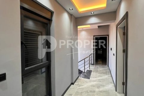 7 rooms Villa in Binh Thuy, Vietnam No. 12707 19