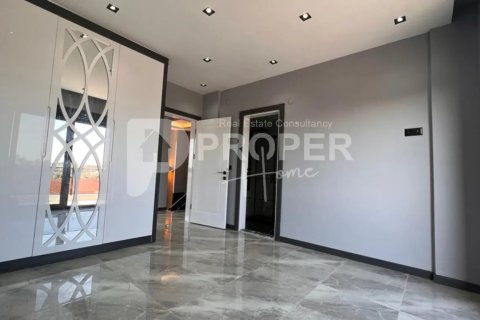 7 rooms Villa in Binh Thuy, Vietnam No. 12707 4