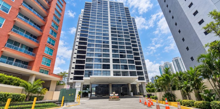 3 dormitorios Apartment en Panamá, Panama No. 129133
