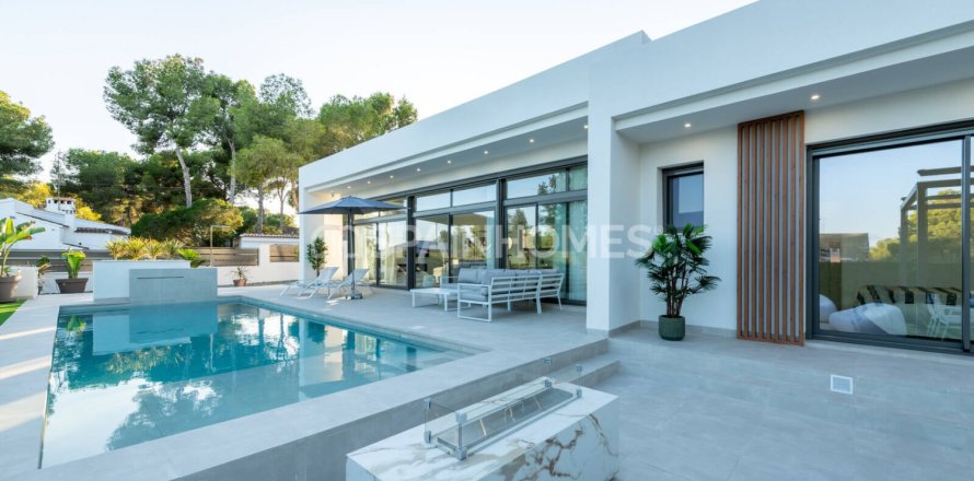 3 bedrooms Villa in Pilar de la Horadada, Spain No. 26761