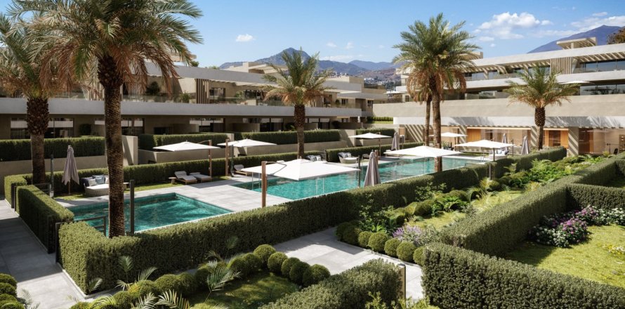 3 bedrooms Bungalow in Estepona, Spain No. 123410