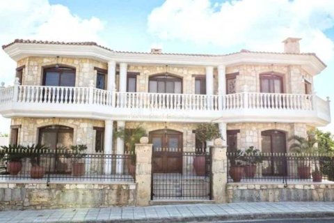 6 bedrooms Villa in Limassol, Cyprus No. 78981 7