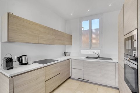 3 dormitorios Apartment en Cannes, France No. 68841 8