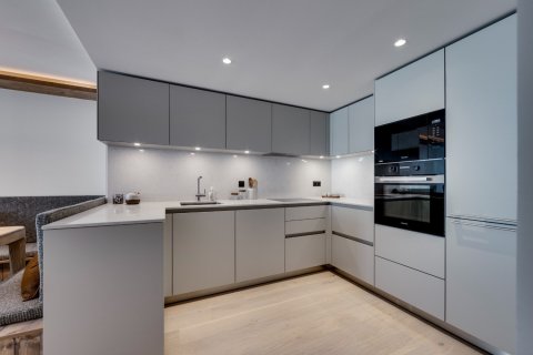 2 bedrooms Apartment in Val-d'Isere, France No. 99890 5