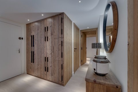 2 bedrooms Apartment in Val-d'Isere, France No. 99890 7