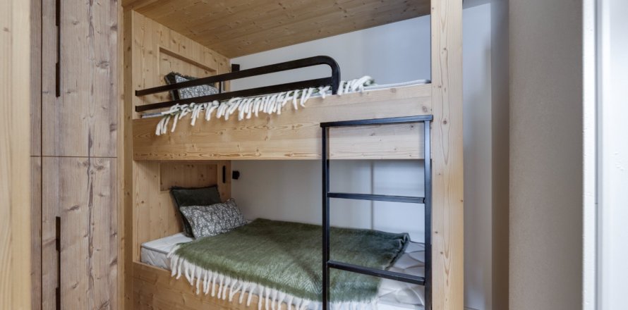 2 bedrooms Apartment in Val-d'Isere, France No. 99890