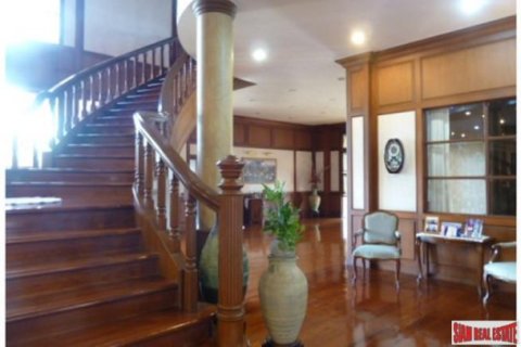 6 dormitorios House en Bangkok, Thailand No. 96030 12