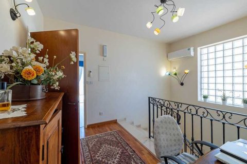 4 bedrooms House in Pervolia, Cyprus No. 31789 15