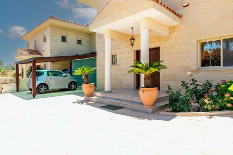 4 bedrooms House in Pervolia, Cyprus No. 31789 4