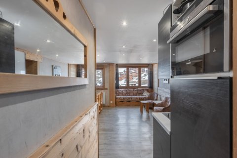 5 bedrooms Apartment in Les Belleville, France No. 99521 7