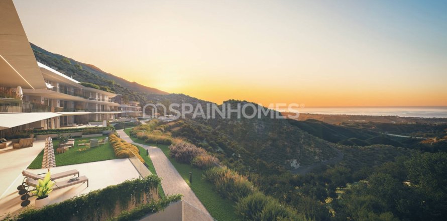 2 bedrooms Penthouse in Benahavis, Spain No. 109942