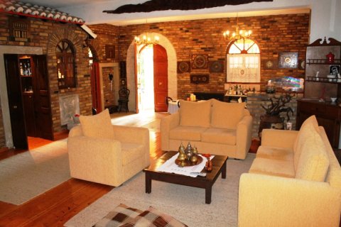 3 bedrooms Villa in Corfu, Greece No. 61583 10
