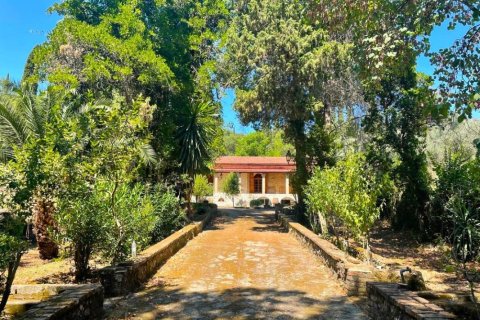 3 bedrooms Villa in Corfu, Greece No. 61583 1
