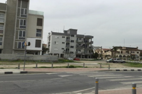 Commercial property in Strovolos, Cyprus No. 35640 1