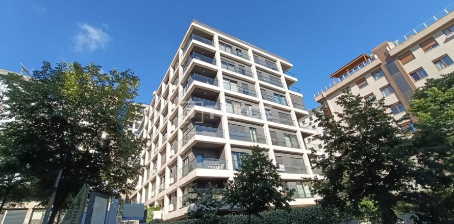 Квартира с 3 спальнями в Стамбул, Турция №125781