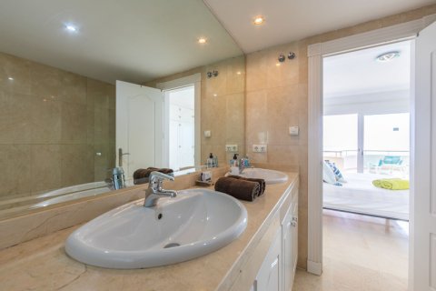 3 bedrooms Penthouse in Dinh An, Vietnam No. 83954 15