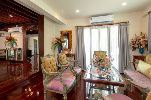 4 bedrooms House in Chiang Mai, Thailand No. 98254 6