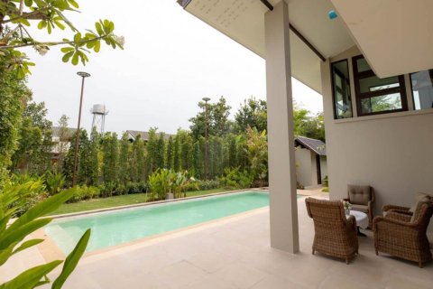 4 bedrooms House in Chiang Mai, Thailand No. 98254 3