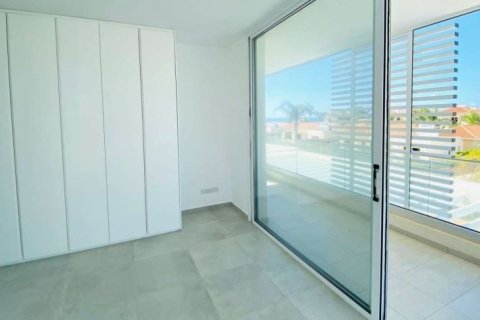 3 bedrooms House in Paphos, Cyprus No. 37147 4