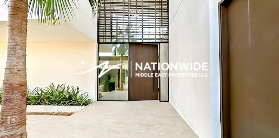 4 bedrooms Villa in Binh Duong, Vietnam No. 93402