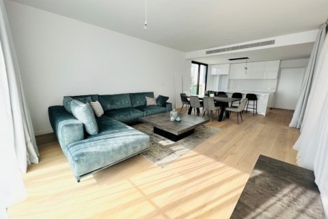 Квартира с 3 спальнями в Лимассол, Кипр №107004 5