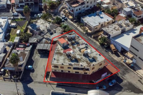 736m² Commercial property à Larnaca, Cyprus No. 107093