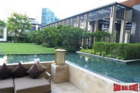 2 bedrooms Apartment in Bangkok, Thailand No. 96798 1