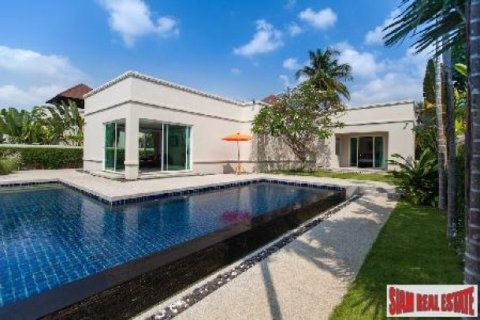 3 bedrooms Villa in Pattaya, Thailand No. 96499 10