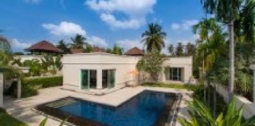 3 bedrooms Villa in Pattaya, Thailand No. 96499