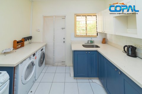 7 bedrooms House in Lance Aux Epines, Grenada No. 113800 5