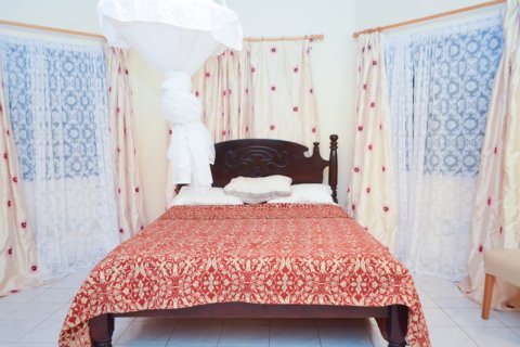 7 bedrooms House in Lance Aux Epines, Grenada No. 113800 30